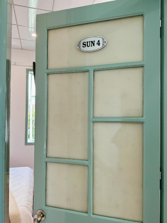 Under The Sun Homestay Hue Eksteriør bilde